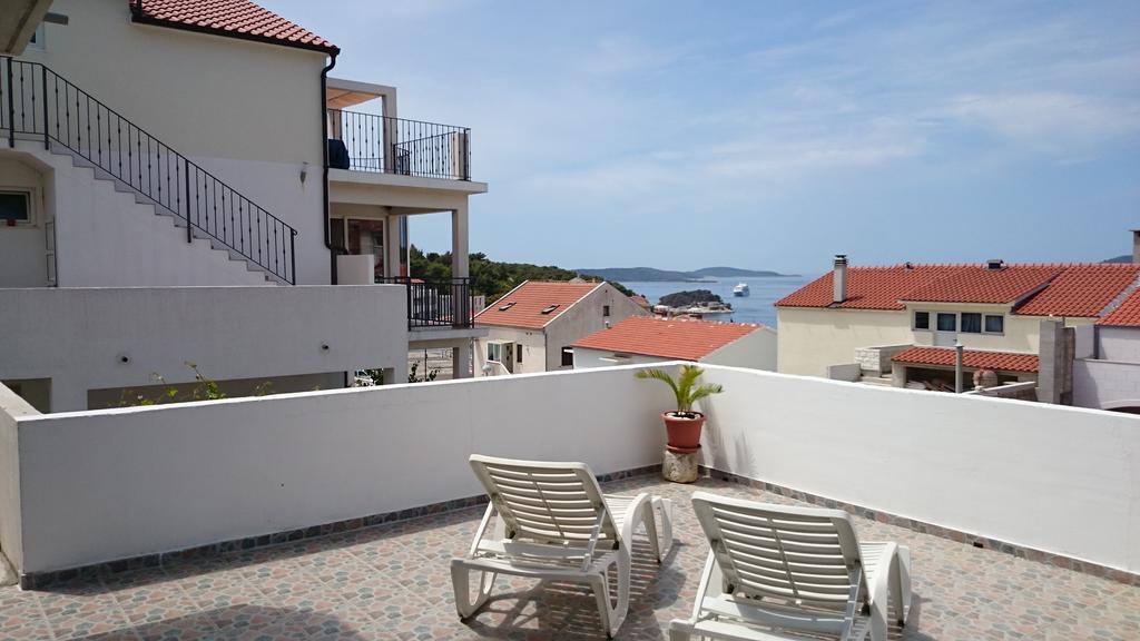 Villa Paladina ฮวาร์ ภายนอก รูปภาพ